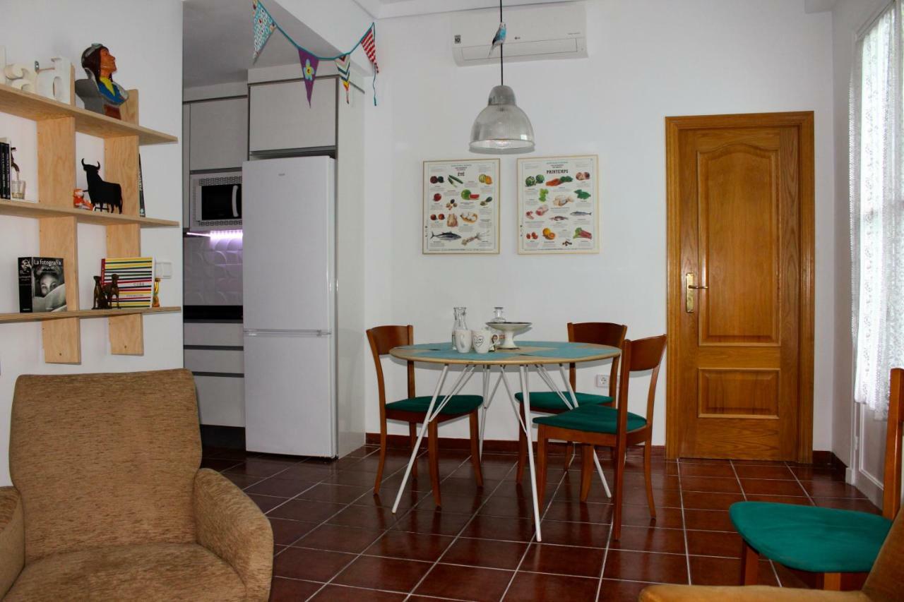 Cozy Apartment City Hall Alicante Exteriör bild