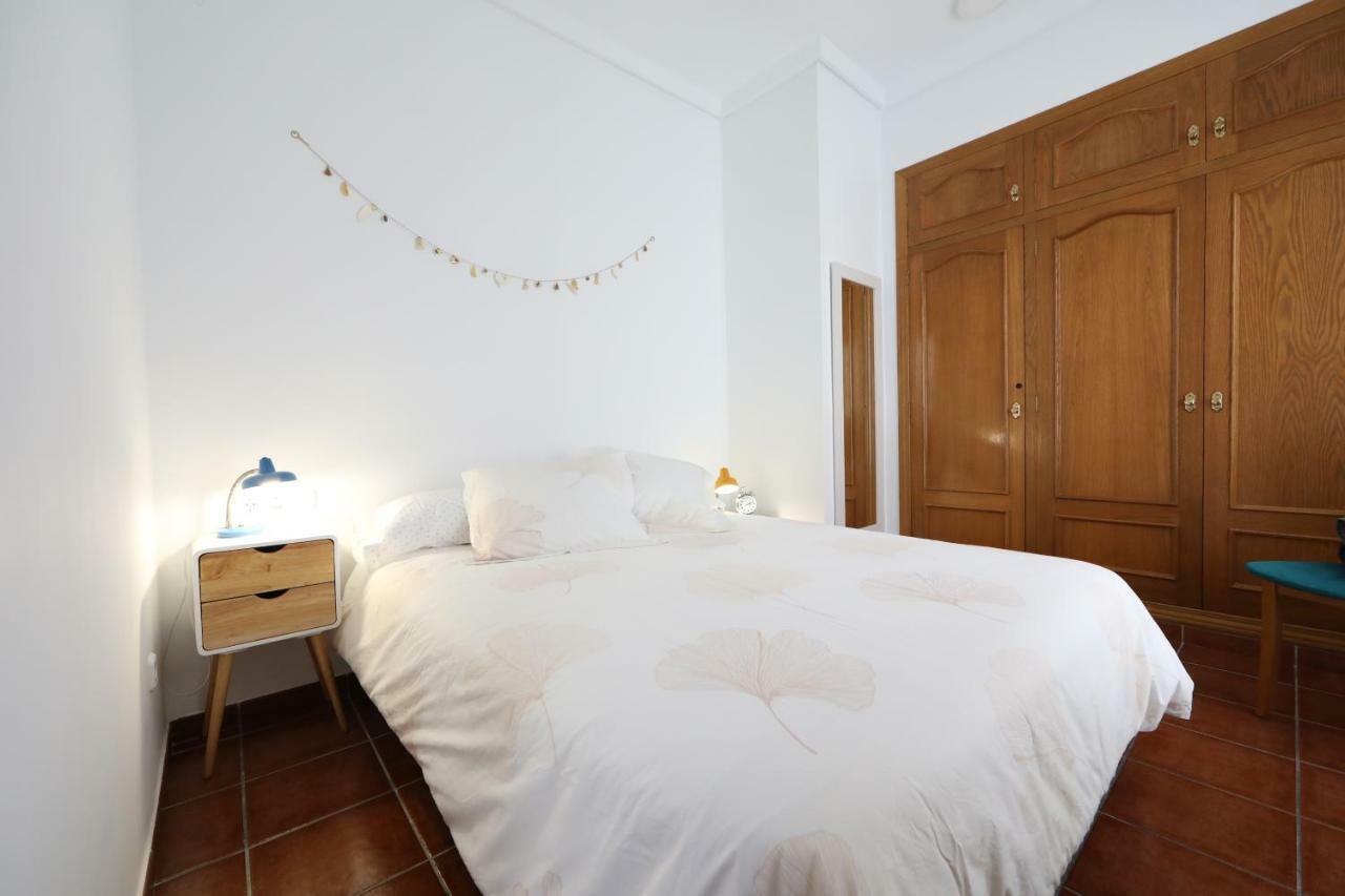 Cozy Apartment City Hall Alicante Exteriör bild