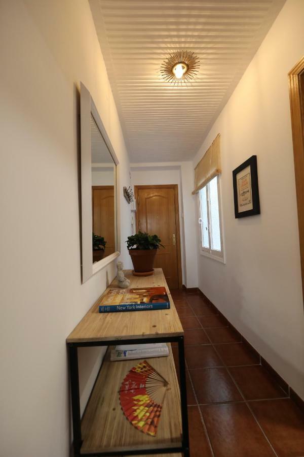 Cozy Apartment City Hall Alicante Exteriör bild